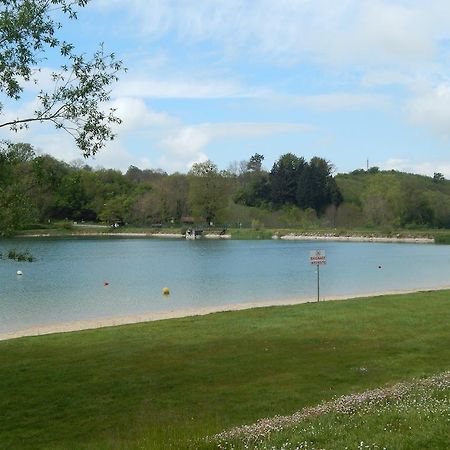 Camping Du Moulin Meyrieu-les-Etangs Exterior foto