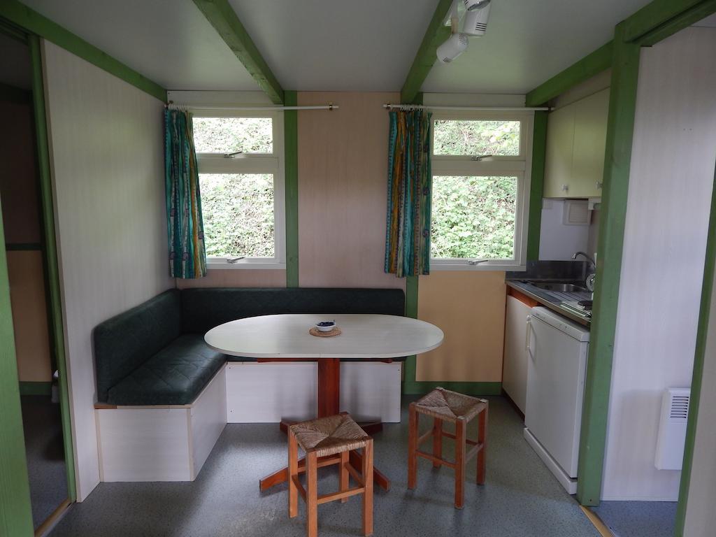 Camping Du Moulin Meyrieu-les-Etangs Quarto foto